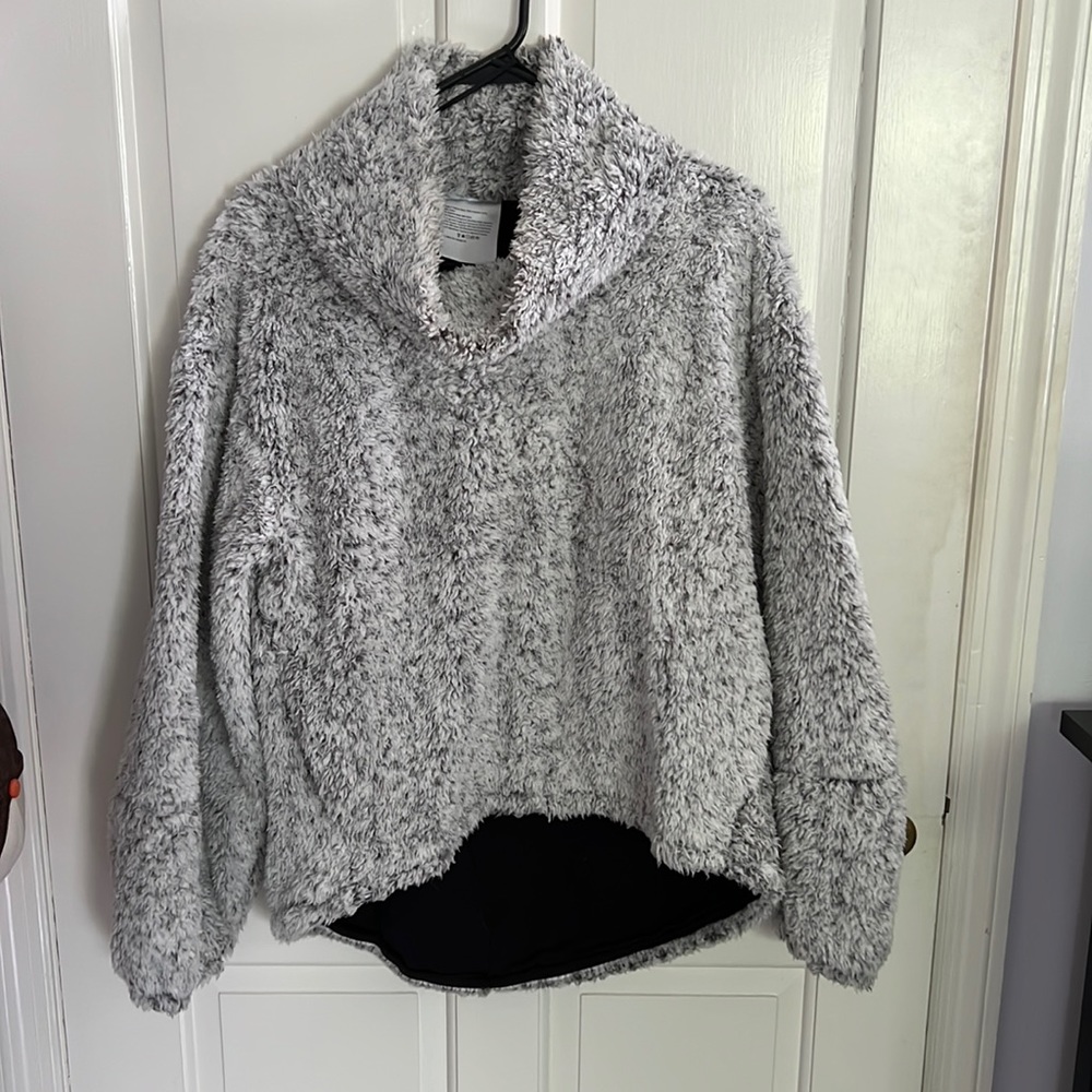 Lululemon Warm Restore Sherpa Pullover